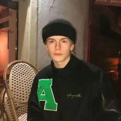 6686体育金牌作者Frances