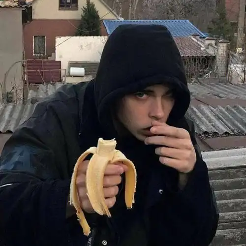 6686体育铁牌作者Brenda