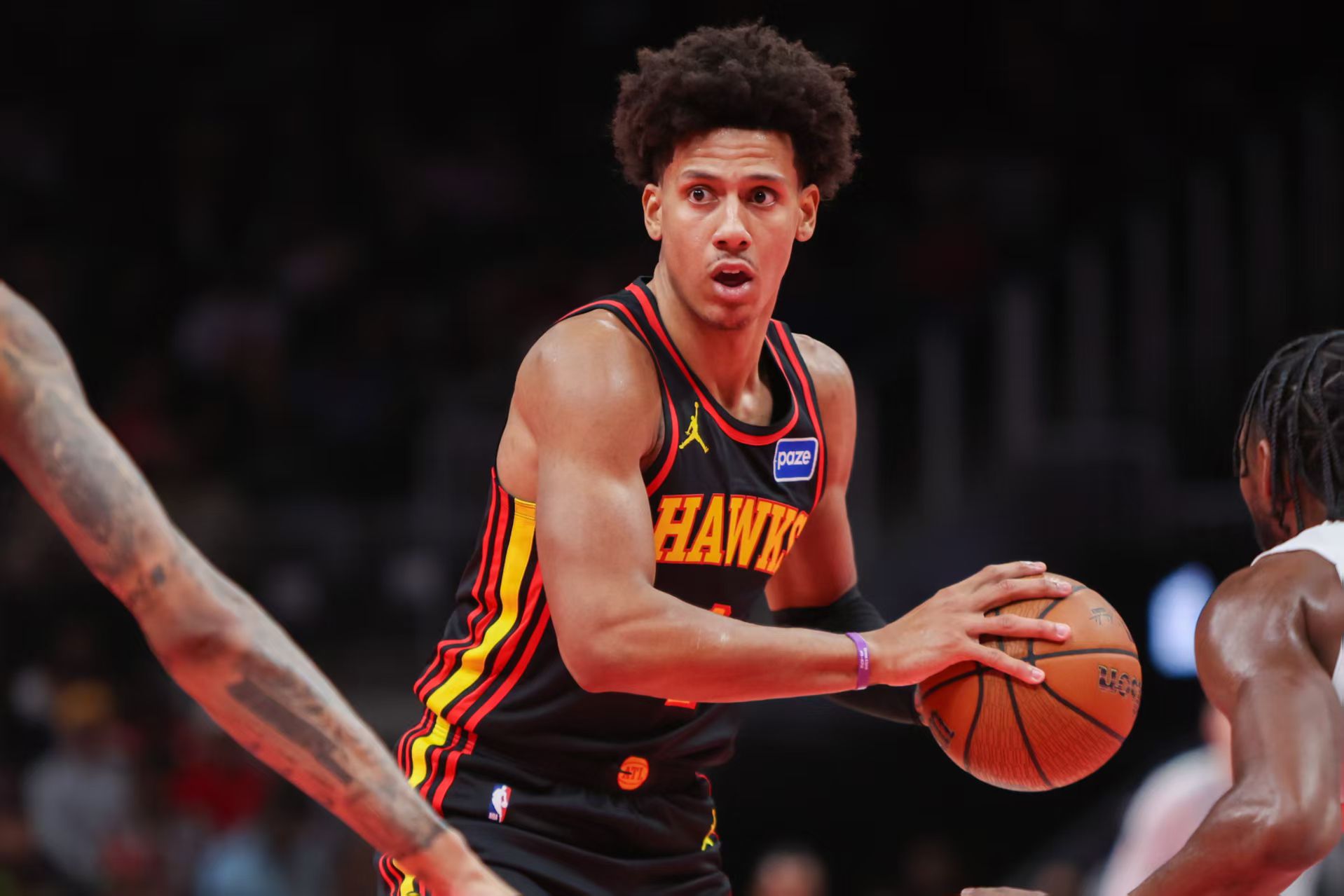 จอห์นสันทำคะแนนได้ 90% และทำประตูได้ 24+10+8 กลายเป็นคนแรกที่ไม่ใช่มือวาง 5 ผู้เล่นแห่งศตวรรษ