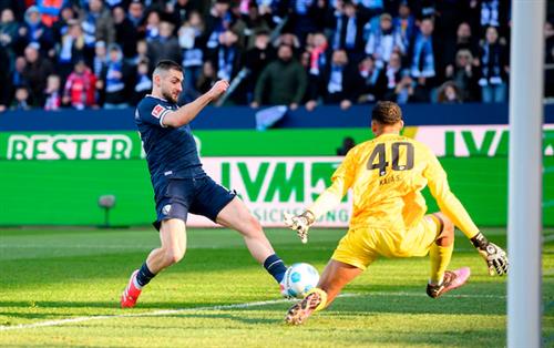 วีเอฟแอล โบคุ่ม vs ไอน์ทรัค แฟร้งค์เฟิร์ต