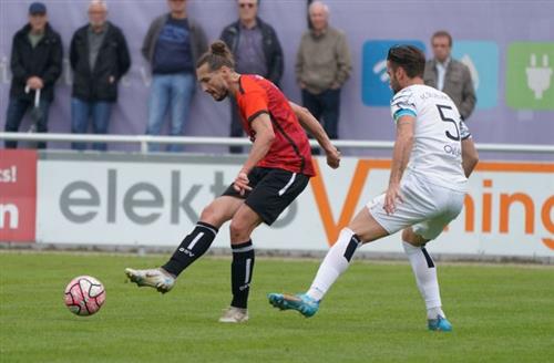 สตุ๊ตการ์ท คิกเกอร์ส vs ไอน์ทรัค แฟร้งค์เฟิร์ต