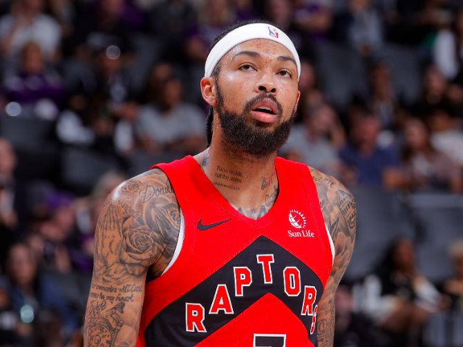 แร็พเตอร์สทำแต้มในสนามได้ 78 แต้ม มากกว่าเพเซอร์ส 40 แต้ม