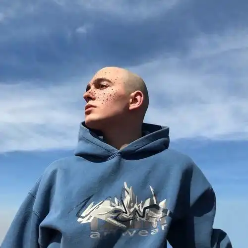 6686体育金牌作者Dashiell